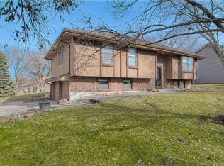 1300 NE 113th St, Kansas City, MO 64155
