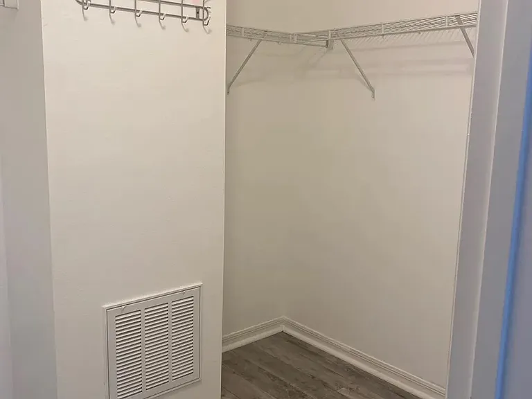 4257 Regal Town Ln — Photo 13