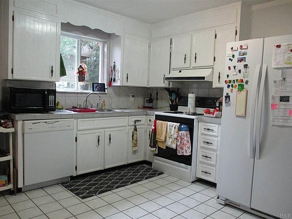 4th image of 6363 Chicago Ave
