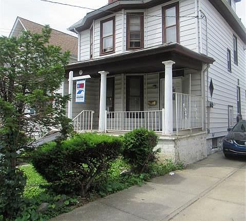 3rd image of 8658 108th St