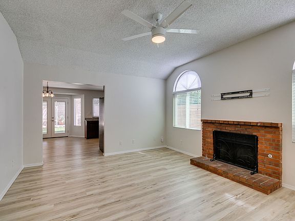 5th image of 2842 Preciso Ln
