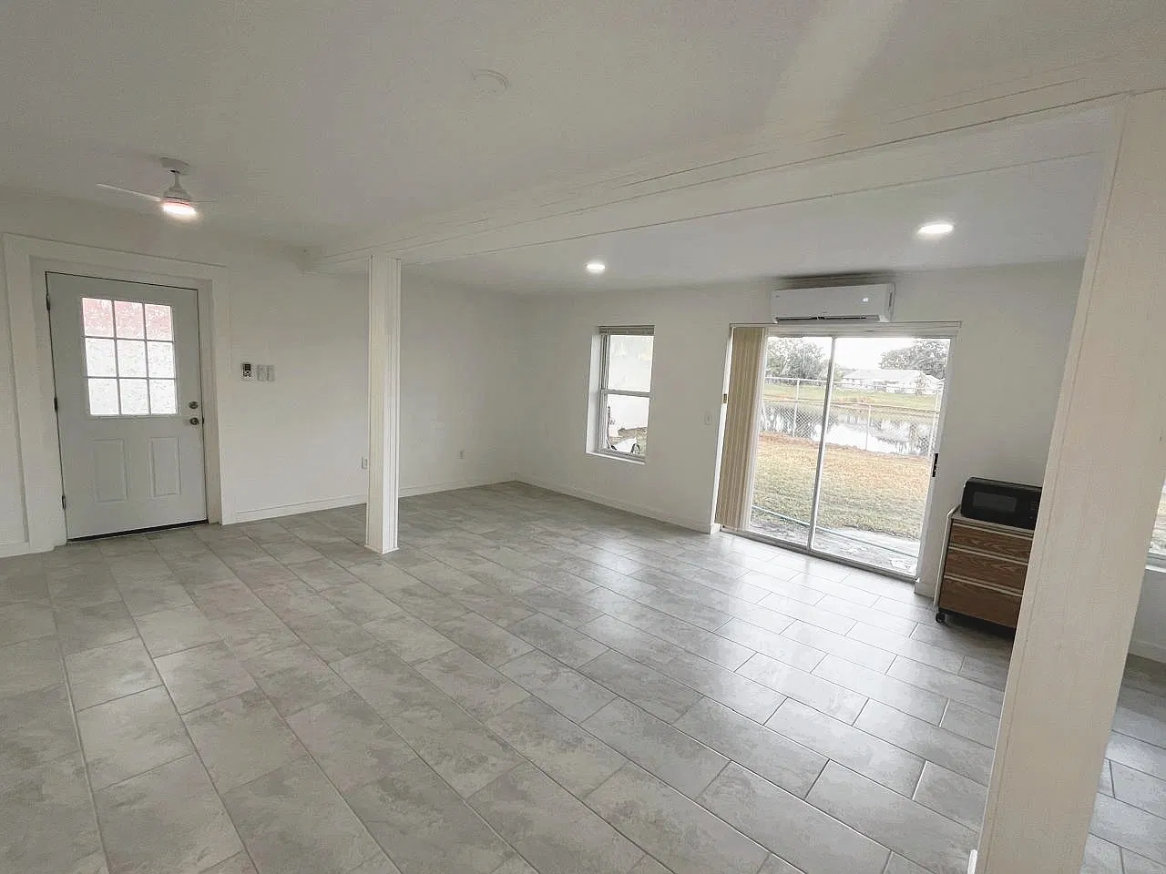 2673 Dixie Ln — Photo 4