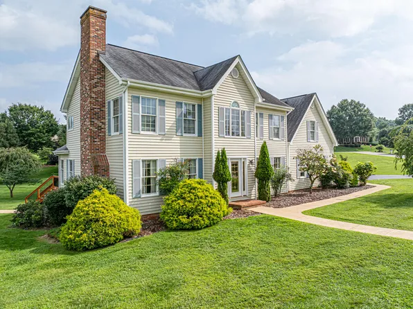 920 Sawgrass Cir, Abingdon, VA 24211
