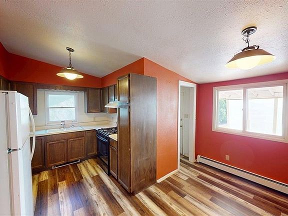 5th image of 206 Bell Avenue
