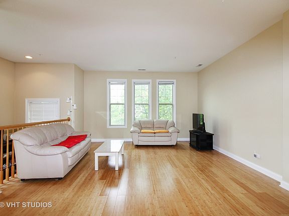 2nd image of 2230 Butterfly Ln