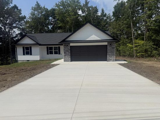 1020 S Lane Ct, Grimsley, TN 38565