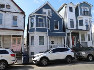 392 Walnut St, Newark, NJ 07105