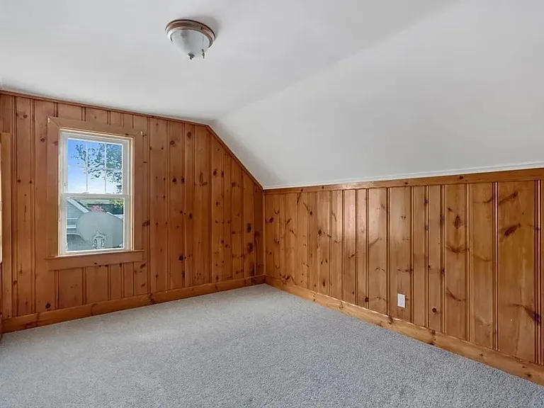 147 Rogers St — Photo 9