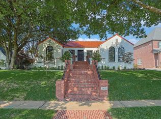 2428 Winton Ter E, Fort Worth, TX 76109