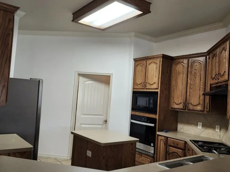 7812 Pleasant Hill Rd — Photo 6