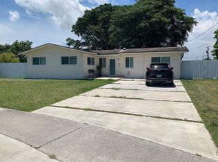 19150 Flag Dr #B, Miami, FL 33157