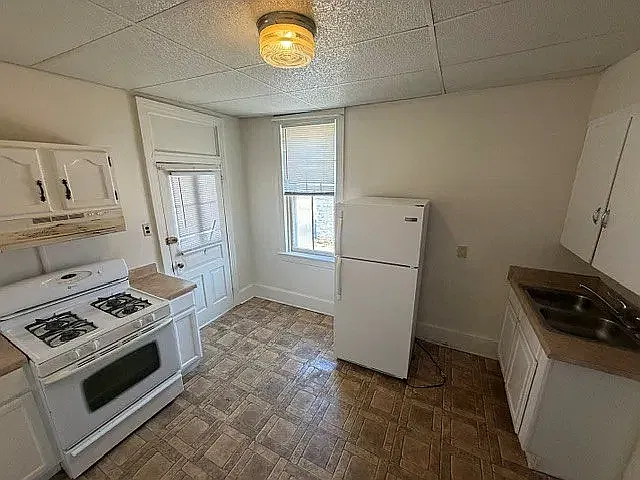 1 bed, $875 — Photo 3