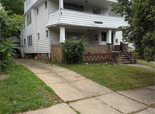 1594 Victoria Ave, Lakewood, OH 44107