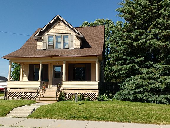 3rd image of 2535 Calumet Dr