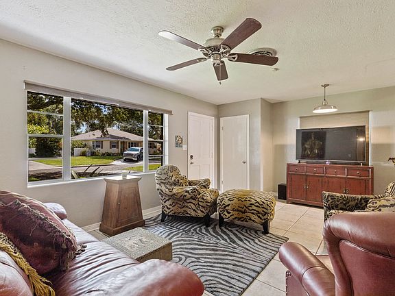 4th image of 608 Kerneywood St