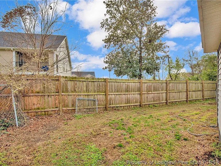 326 Hawley Ln — Photo 23