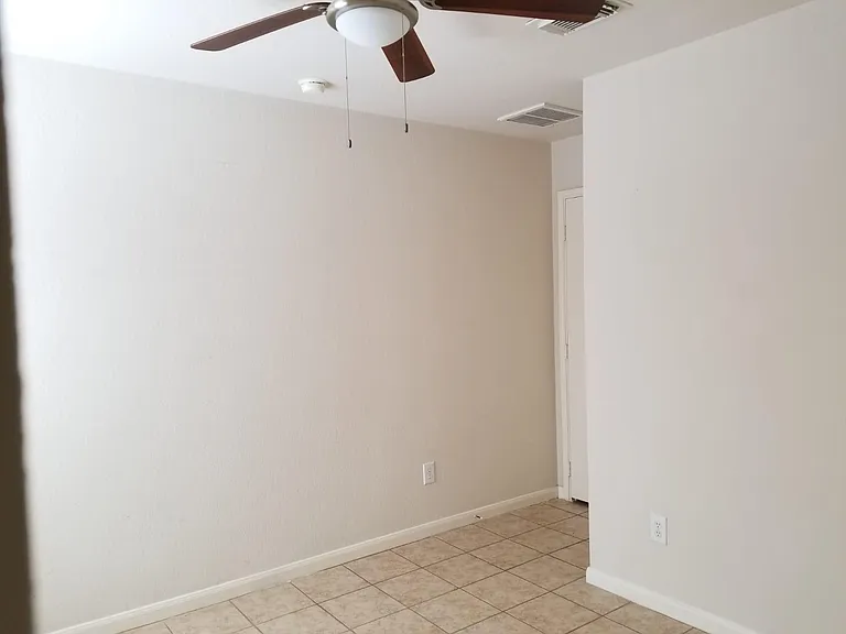 3526 Lexington Cmn — Photo 14