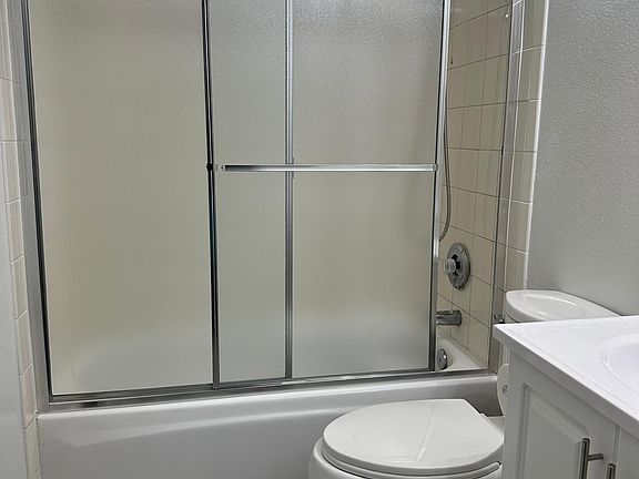 5th image of 15178 Elm Ct #C