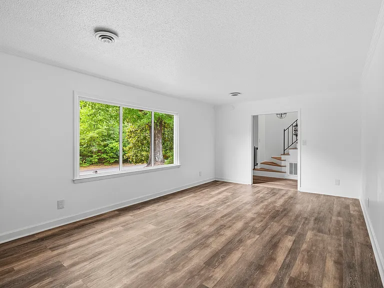 528 River Oak Dr — Photo 7