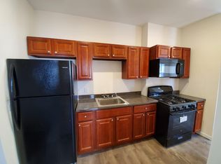 985 Grove St #1R, Irvington, NJ 07111