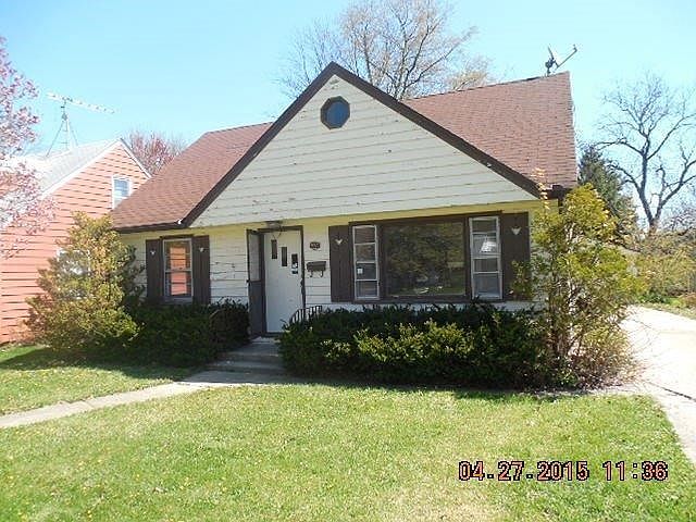 1st image of 927 Roncevalles Ave