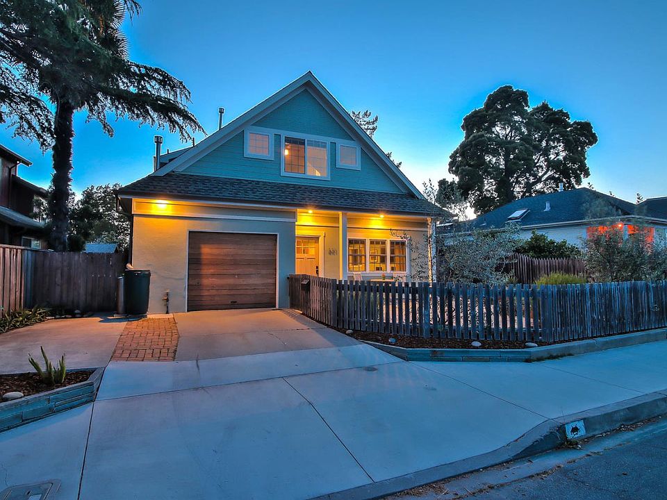 1st image of 221 Walk Cir