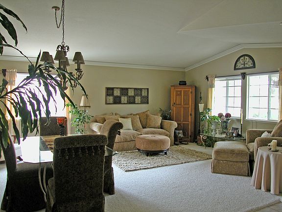 4th image of 3716 Devon Ct