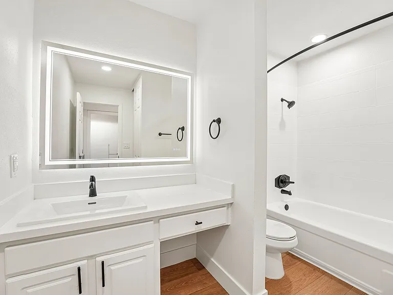 Summerwood Apartments — Photo 103