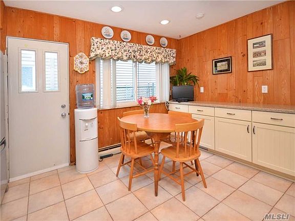 4th image of 17 Seagull Ln
