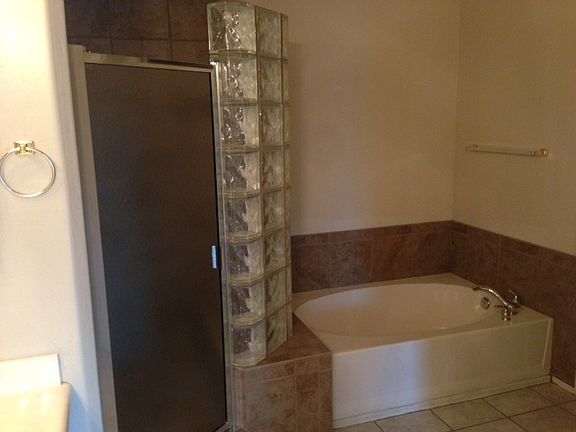 5th image of 6510 S Hazelton Ln Unit 114