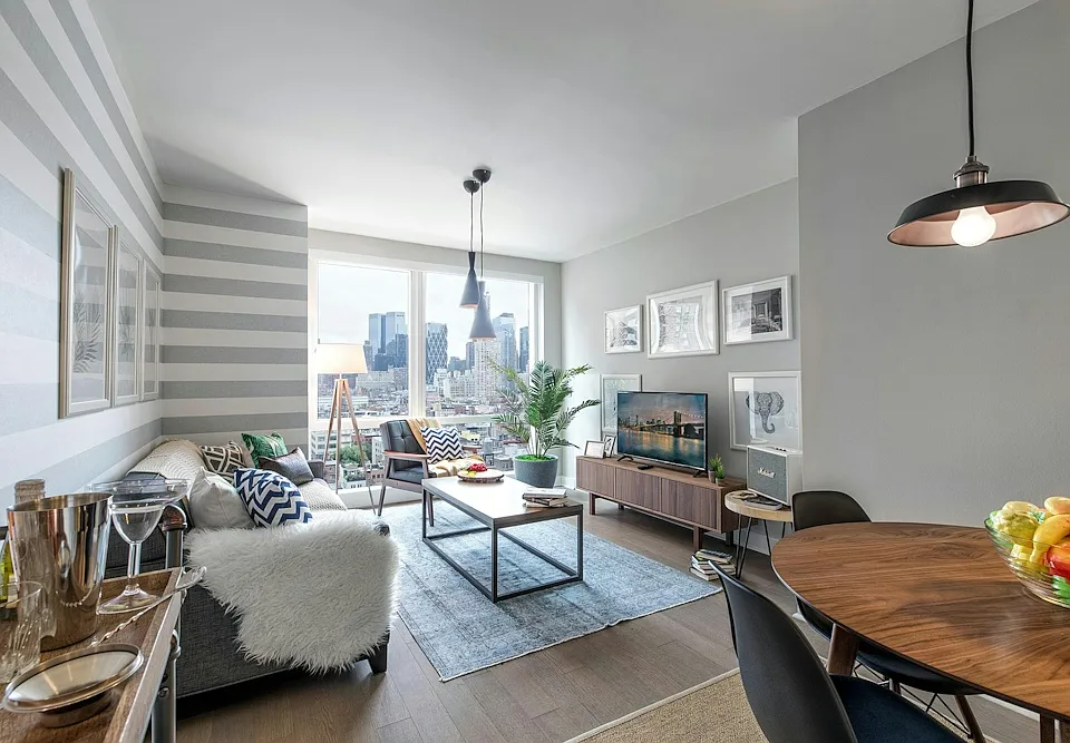 450 W 42nd St #14G