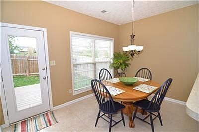 4th image of 2013 Stonewood Ln