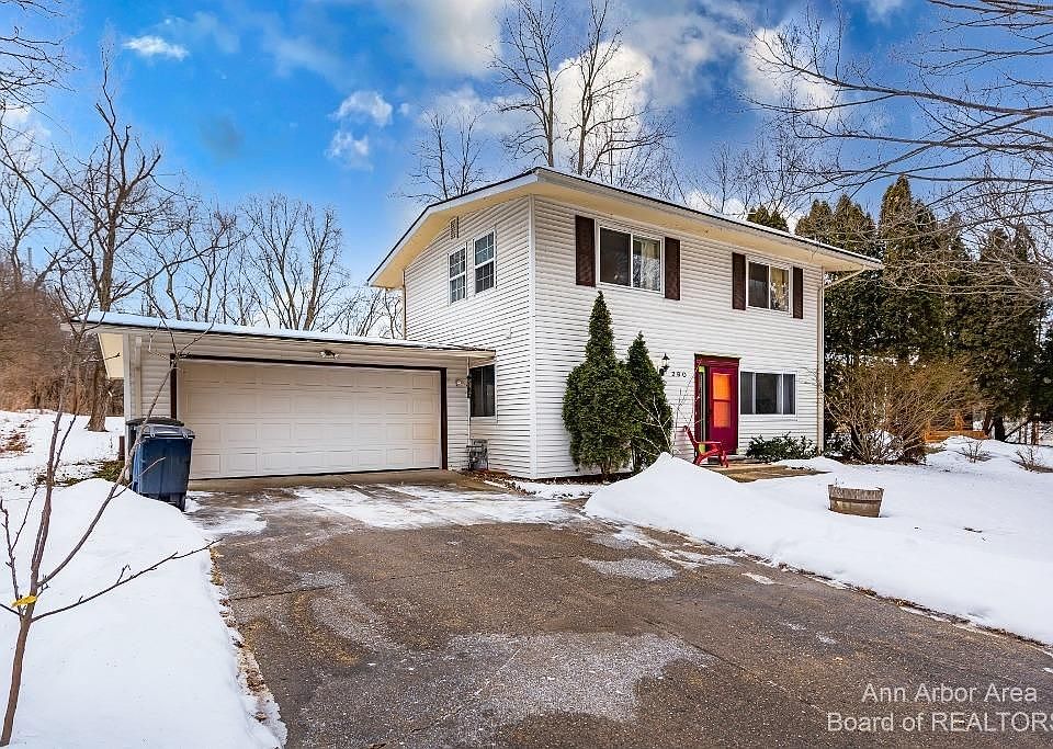 1st image of 260 Brookside Dr