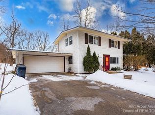 260 Brookside Dr, Ann Arbor, MI