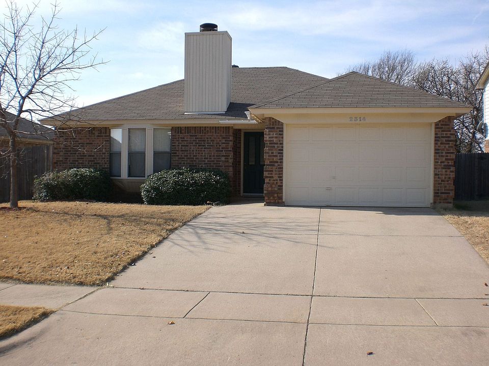 2314 Summer Oaks