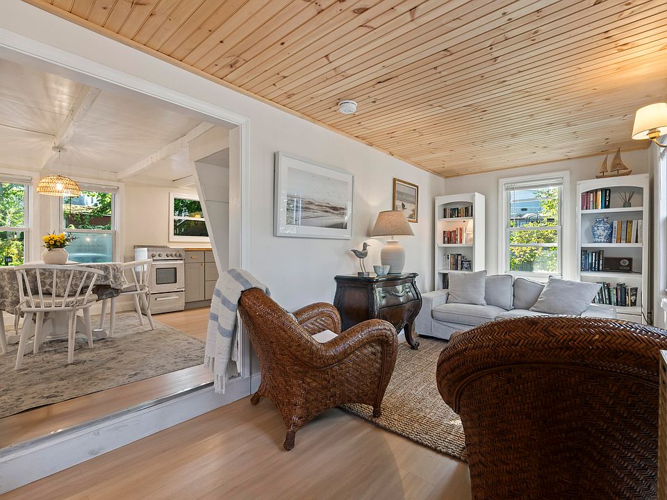1st image of 93 Saco Avenue