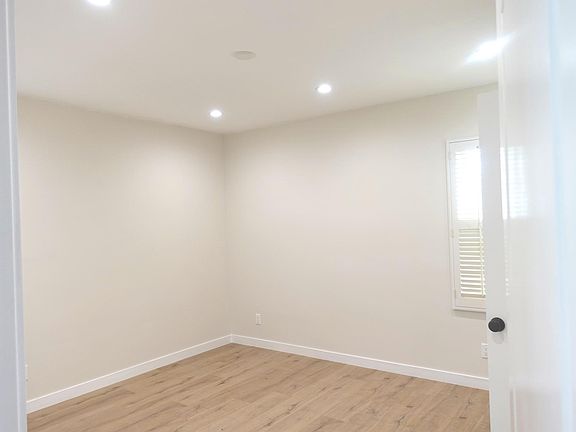 3rd Bedroom - Street View