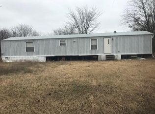 701 Poplar St, Hico, TX 76457