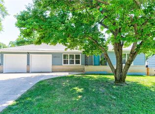 10711 E 24th St S, Independence, MO 64052