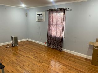 12 Coventry Ave, Albertson, NY 11507