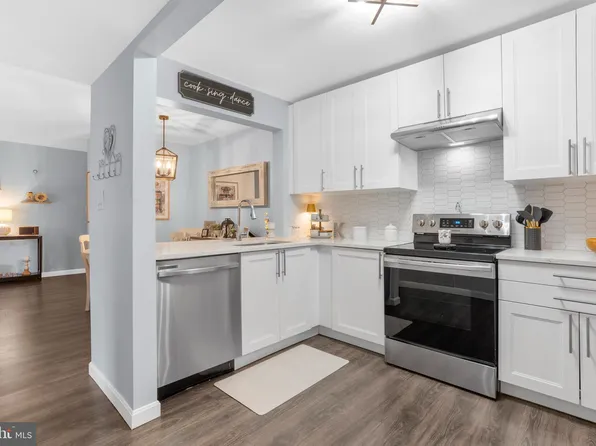 25 S Church Rd Unit 56, Maple Shade, NJ 08052