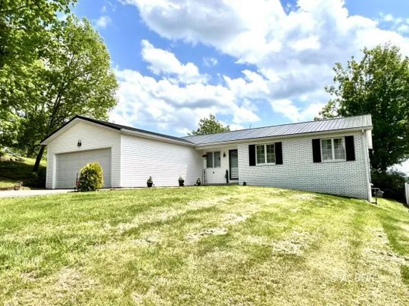 112 High St, Pomeroy, OH 45769