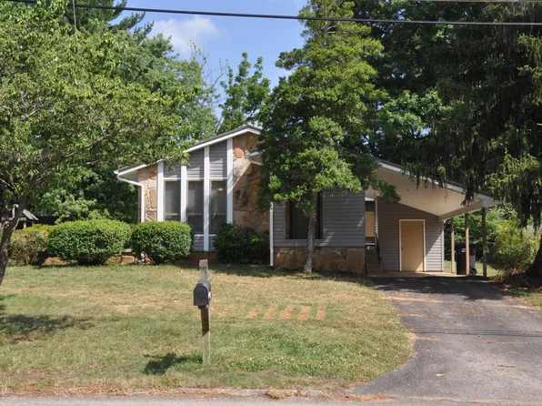 1049 Brantley Dr, Knoxville, TN 37923