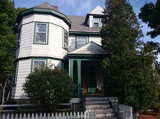 11 Ranelegh Rd, Brighton, MA 02135