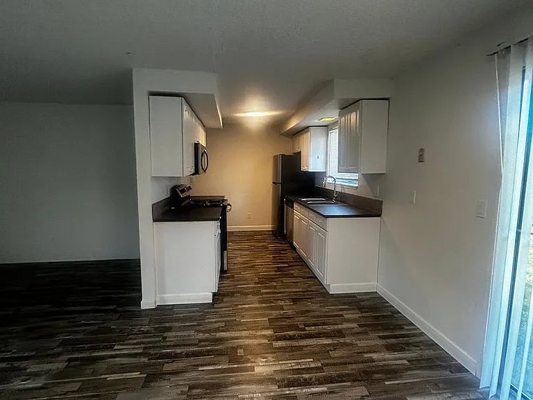 3116 Kauffman Ave — Photo 10