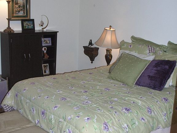 4th image of 1935 Marine Terrace Dr APT F