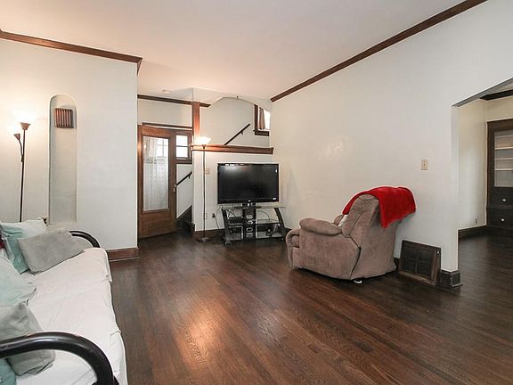 4th image of 1589 Marlowe Ave