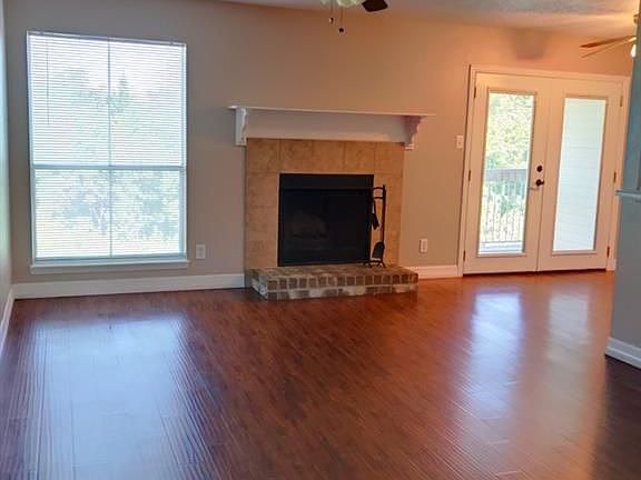 2nd image of 7600 Emmett F Lowry Expy APT 104