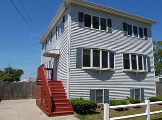 39 Pleasant St, Wareham, MA 02571