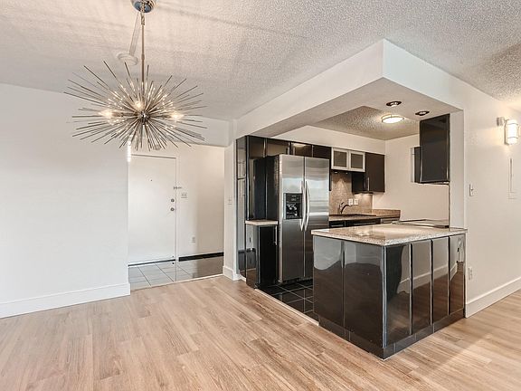 4th image of 1313 N Williams St APT 1101